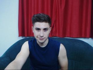 RoberttoHott - Sexe cam en vivo - 2255138