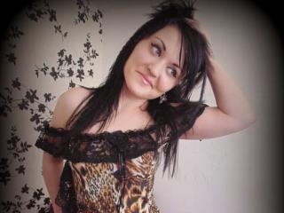 HollyBrunette - Live sex cam - 2309147