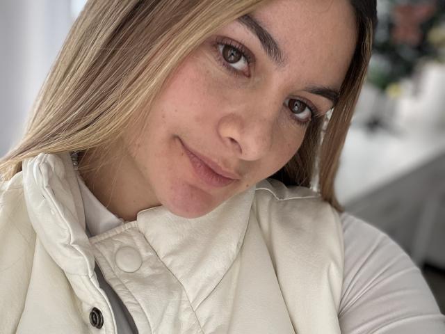 AtheneaRossi - Live porn &amp; sex cam - 23288077