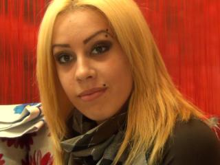 MeganSxy - Live Sex Cam - 2335917