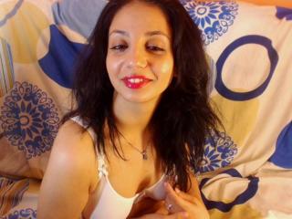 Amira69 - Live Sex Cam - 2343386