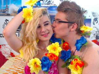 BranlePourNous - online chat exciting with a fair hair Couple 