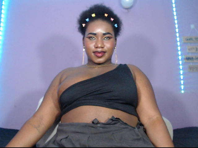 Dilay - Live porn &amp; sex cam - 23767189