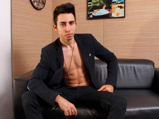 ErickPeterson - Live porn & sex cam - 2384925