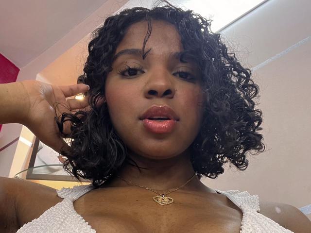 LisaMendez - Live Sex Cam - 23907813