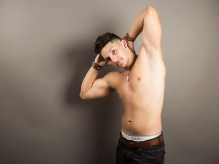 LukasPowell - Live sex cam - 2396891