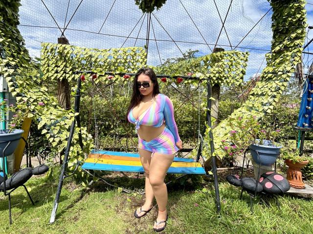 EvelinLombardi - Live Sex Cam - 23993897