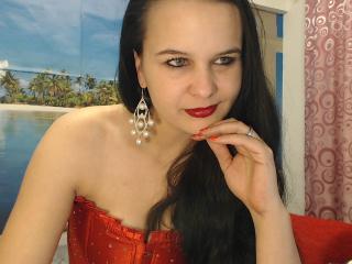 IldikoSxy - Sexe cam en vivo - 2400385