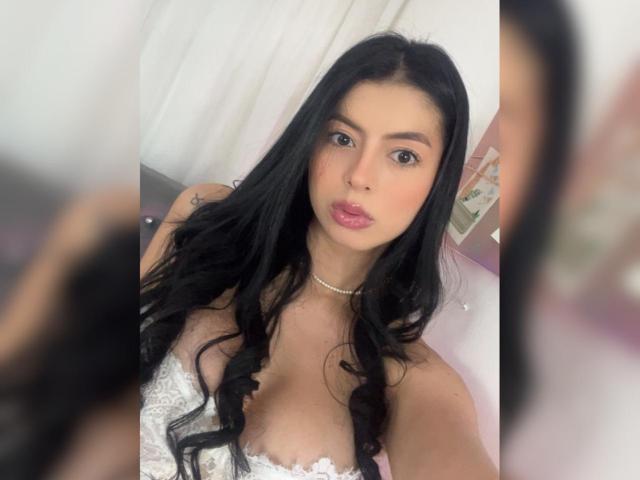 IsabellaJames - Live sex cam - 24035169