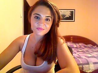 CoquineLilou - Live Sex Cam - 2407619