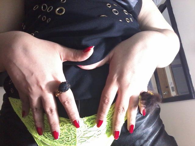 EskelaTheHuntress - Live porn &amp; sex cam - 24243365