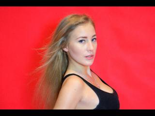 MeggiCute - Live Sex Cam - 2439710