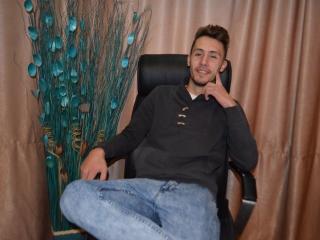 TaylorBoss - Live sexe cam - 2460487