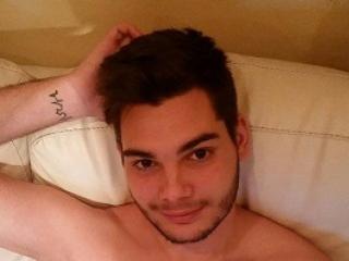 AHotDavid - Live Sex Cam - 2464381