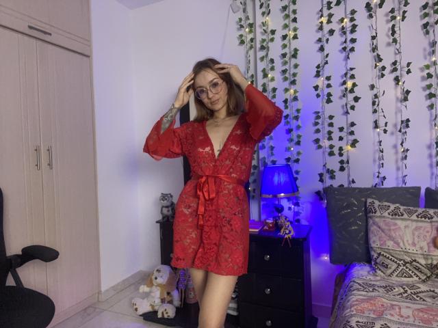 SarahRousen - Live porn &amp; sex cam - 24702553