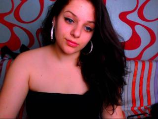 GiuliyeChaude - Live sexe cam - 2476394