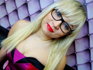 MadisonCandy - Live sex cam - 2476941