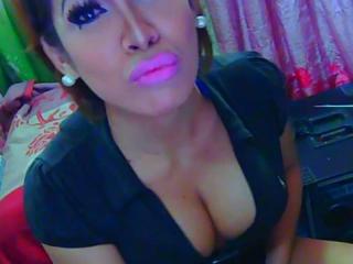 DivaCockTs - Live Sex Cam - 2492910