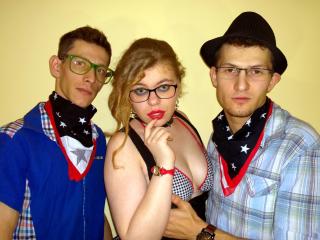 BisexuelleTrio - Live sexe cam - 2518379