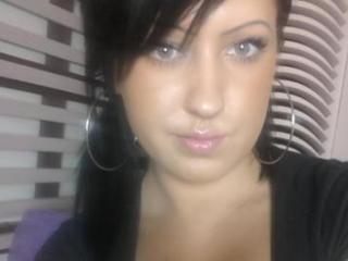 BeauxYeuxx - Chat cam x with this black hair College hotties 