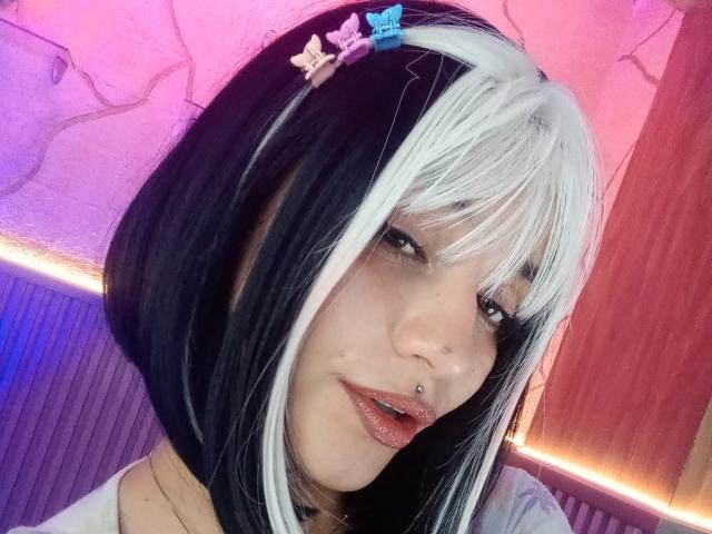 LindaWatsong - Live porn &amp; sex cam - 25513505