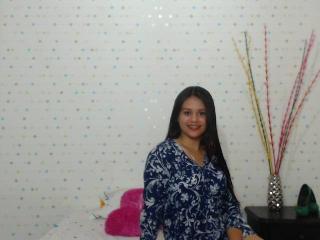 Emilly69 - Sexe cam en vivo - 2594307