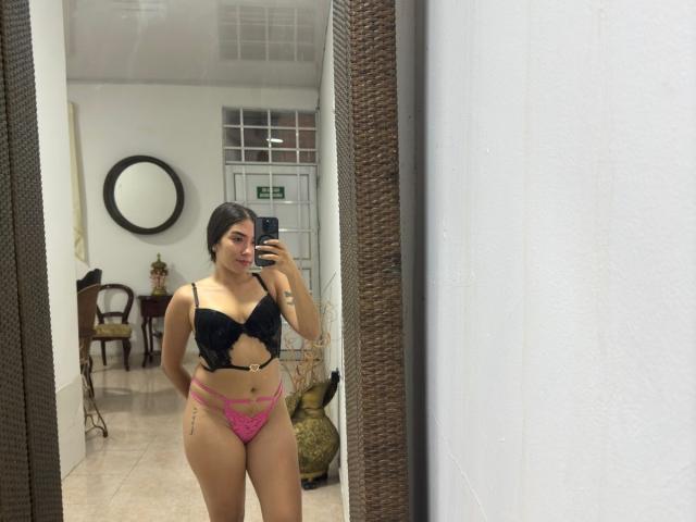 SharonKlart - Live sex cam - 26030725