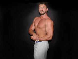 DennisMuscle - Live porn & sex cam - 2617432