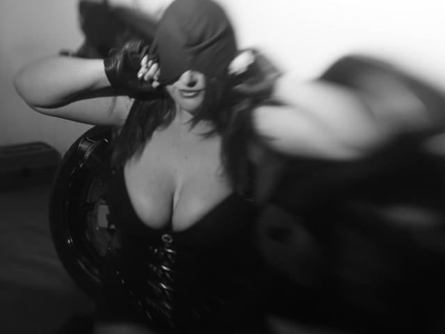 MistressShiva - Live porn &amp; sex cam - 2629476