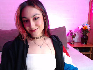 AmyStreetwise69 - Live sex cam - 26351645
