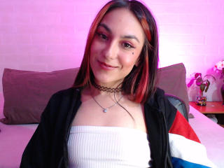 AmyStreetwise69 - Live sex cam - 26351649