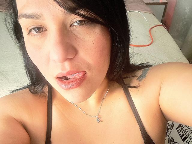 VivianaThomson - Live sex cam - 26484293