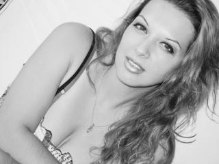 EllyAiler - Live sex cam - 2649420