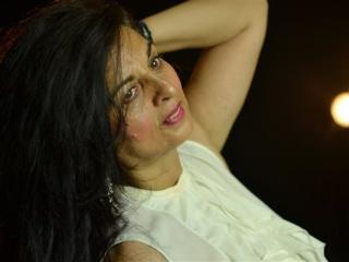 TheTasteOfLust - Chat sex with a well rounded Sexy mother 