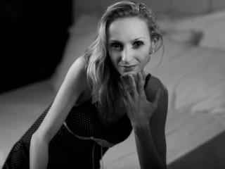 WetBlondeForYouX - Live sexe cam - 2692179