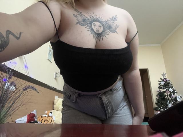 DiLaria - Live sex cam - 28299734