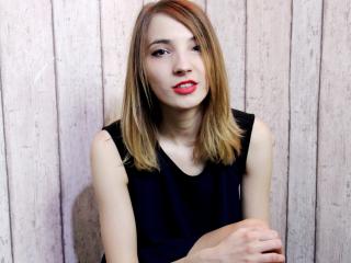 MeTinkerbell - Live sex cam - 2877757