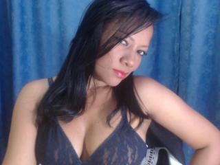 LoveSquirtX - Webcam live sex with this brunet Hot babe 