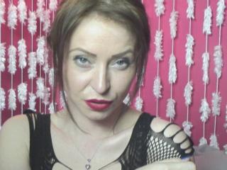 ClumsyK - Live sex cam - 2952023