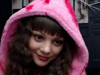 SweetNallani - Live cam hard with this being from Europe Sexy girl 