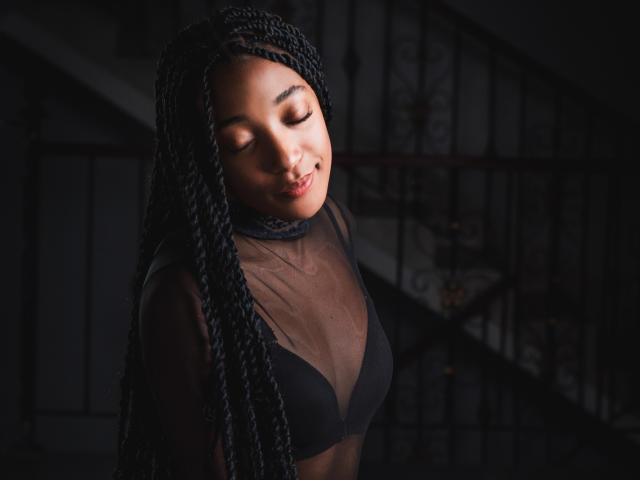 EsmeraldaRoe - Élő pornó és szexkamera - 30560819