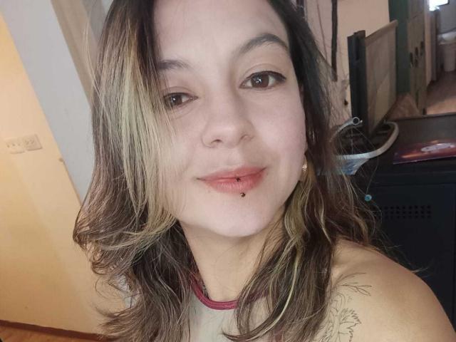 ArianaBlonde - Élő pornó és szexkamera - 30592214