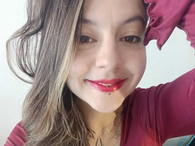 ArianaBlonde - Élő pornó és szexkamera - 30599795