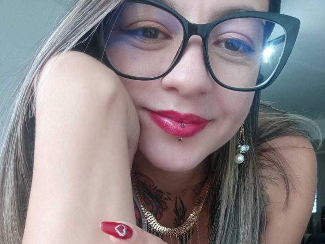 ArianaBlonde - Élő pornó és szexkamera - 30610853