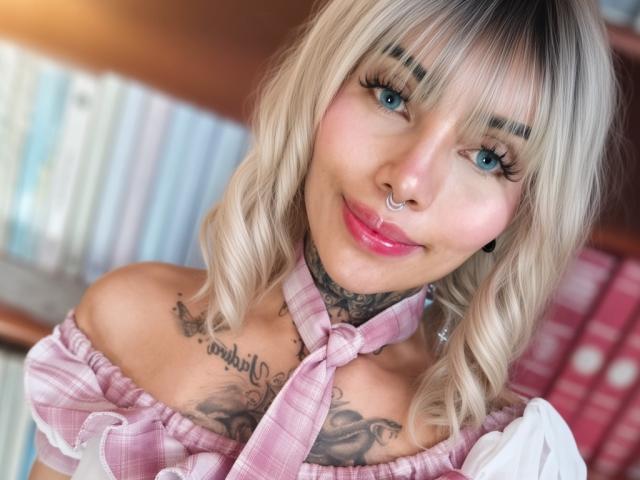 MiluSlave - Live porn &amp; sex cam - 30611576