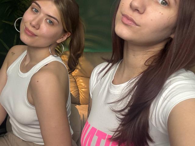 HotCaramelsTrio - сексуальная веб-камера в реальном времени - 30865466