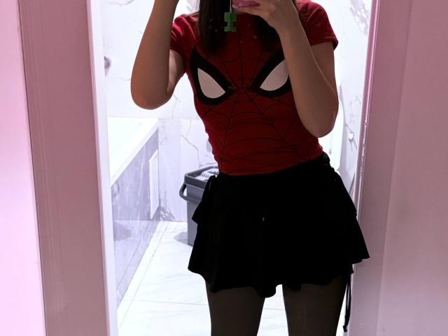 EmelineLattig - Live porn &amp; sex cam - 30901238