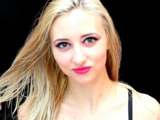 UrInnocentBabe - Live sex cam - 3189059