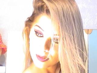 HalleyBB - Live sex cam - 3350369