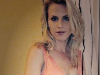 EmmaWats - Live sex cam - 3385935